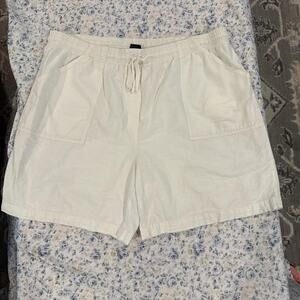 Basic editions white drawstring shorts